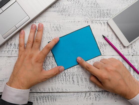 Poradnik: Jak zaprojektować skuteczną wizytówkę cyfrową z nazwiskiem Cymkiewicz